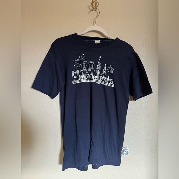 Vintage 1983 Philadelphia City Graphic Tee Shirt Sz Medium Navy White - Picture 1 of 6